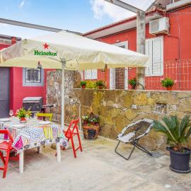 가기에 위치한 호텔 Beautiful Home In Mitogio With Wifi