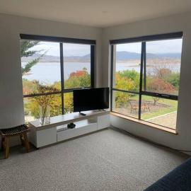 Apartment minutes to Lake