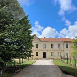Queyrac में, होटल Château Bernon Maison d Hotes - Piscine et SPA