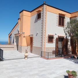 Casa vacanze Butterfly، فندق في ترابيا