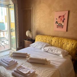 Specter Guesthouse