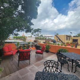 San Cayetano 2 with AC just a block away from the main square, hotel a San Miguel de Allende