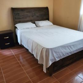 Lind's comfort place, hotel di Roseau