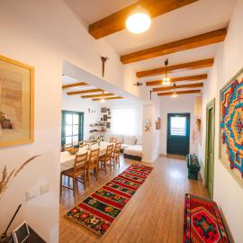 CASA LILA, hotel a Colţi