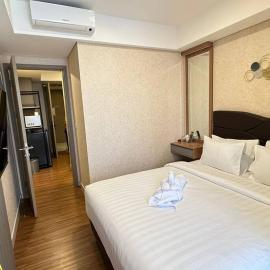 goldcoast studio europe sofabed wifi netflix, hotel in Jakarta
