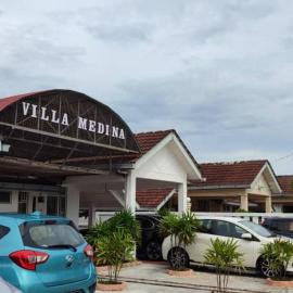 Villa Medina @ Sepang Gold Coast, hotel di Bagan Lalang