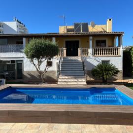 Villa Raphael 8 personas con piscina