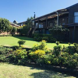 Bella Hideaway Villa, hotel in East London