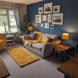 An Aviator's Apartment, Hotel in Farnborough