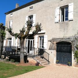 Chambres d'hôtes les 2 tilleuls, hotel a Figeac