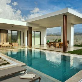 Ashta Suites / Minimal Suite