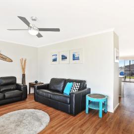 Sa Holiday House 'dunes Views On Simpson', Hotel in Goolwa