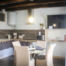 Appartement lumineux de 35m² en centre-ville, hotelli kohteessa Ruffec