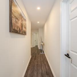 The Refined Oak - Cozy Lower Retreat، فندق في أوكفيل