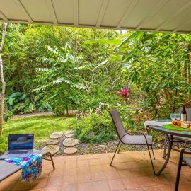 Waikomo Stream Villas 503 โรงแรมในKoloa