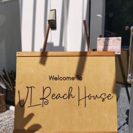 Villa Loreta Beach Resort, hotel en Zambales