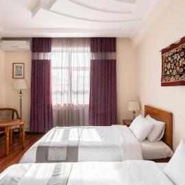 Soluxe Hotel