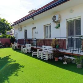 Casa con ampio giardino e patio, hotel v destinaci Acerra