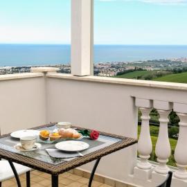 La Dolce Vita, hotel u gradu Kolonela