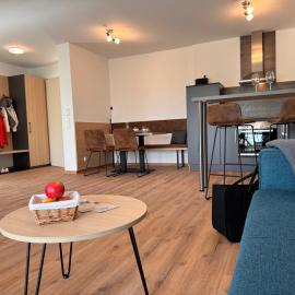 SONNENHOF Apartments، فندق في باد دورهايم