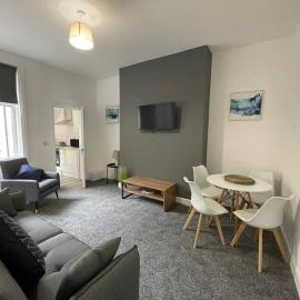 Coastal Tyneside Flat, hotel in Westoe