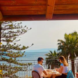 Hotel Baia Delle Sirene – hotel w Taominie