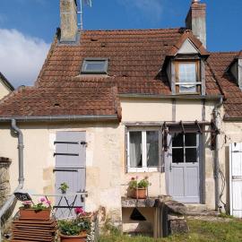 L'Atelier de Pierre Sleeps 4 with Garden