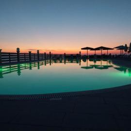 Sea & sun view, hotell sihtkohas Áyios Stéfanos