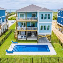 Luxurious 7BR Beach Home Ocean Views, Pool, Hot Tub