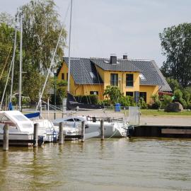 Ferienhaus am Saaler Bodden, hotel a Saal