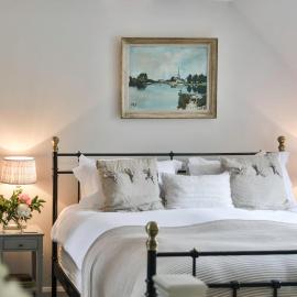 Cotswold Luxury Coach House - ideal for couples, w/ EV charging