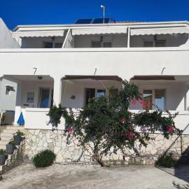 Villa Nautica, hotel in Luštica
