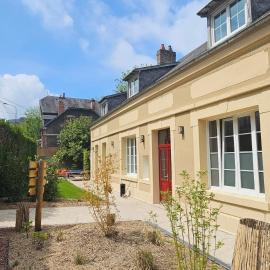Viesnīca Le Clos Maldier - Gîte de la Belle vue pilsētā Lāna