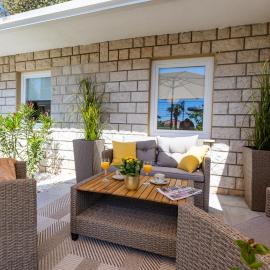 Villa Marica Tiny House in Krk city centre, viešbutis Krke