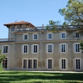 Demeure Familiale du 19ème Siècle, hotel en Bram