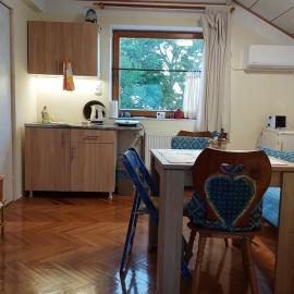 Аpartman ELENA, hotel in Rakovac