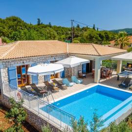 Villa Annita by Villa Plus