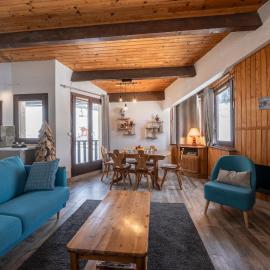Echo des marmottes - Au pied des pistes - Parking: Enchastrayes şehrinde bir otel