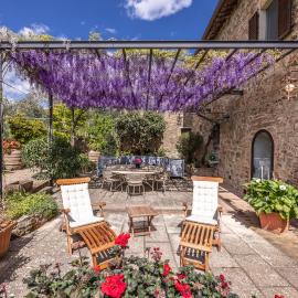 Monticchiello apartment in the historical village with garden Pienza, Siena, hotel a Monticchiello