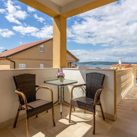 Awesome Apartment In Selce With Wifi