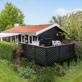 Nice Home In Faxe Ladeplads With Wifi