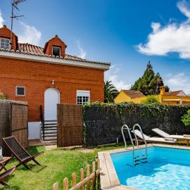 Villa Los Almendros