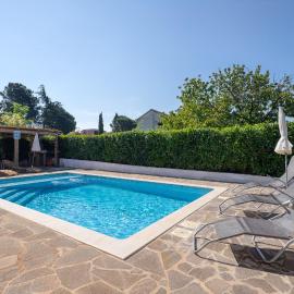 Villa Palma with Grill & Pool