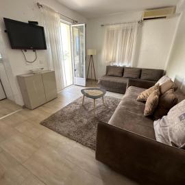 Large comfortable one bd apartment Becici-Parking 5e