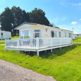 2 Bedroom Caravan SHS3, Sandhills, Bembridge, hotel in Bembridge