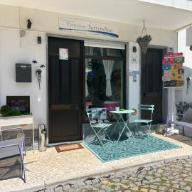 Hospedaria Firmino Bernardino, hotel sa Odeceixe