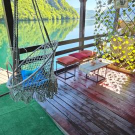 Hogar Splav Perucac, hotel Perućacban