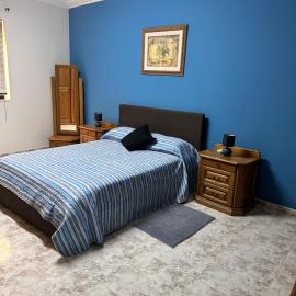Private garage included - Sea Side home: Marsaskala şehrinde bir otel