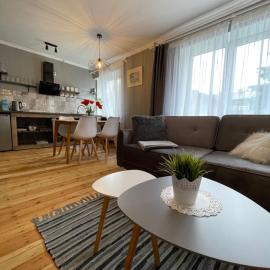 Cozy Uliha Street Apartment, Hotel in Liepāja