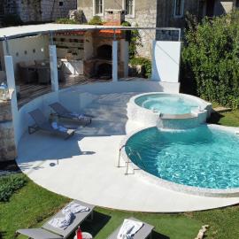 Holiday Home Pitve, hotel a Pitve